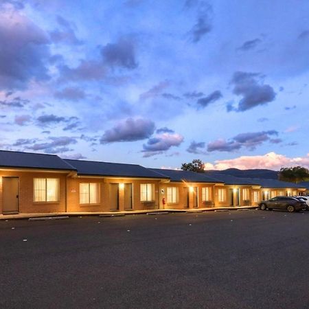 Edward Parry Motel And Apartments Tamworth Exterior foto
